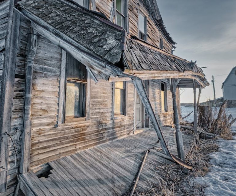 Строительство деревянных домов и бань из клееного бруса и оцилиндрованного бревна