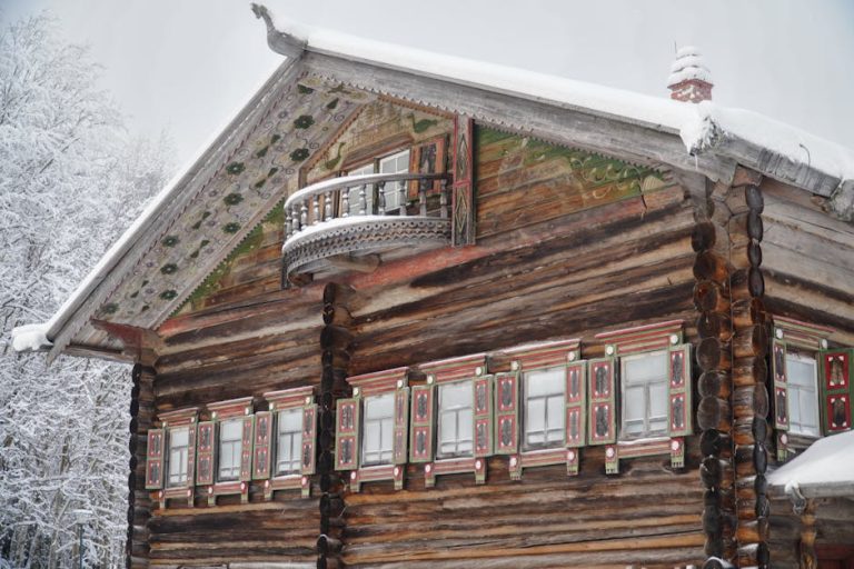 Строительство деревянных домов из бруса под ключ в Екатеринбурге