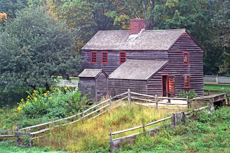 Строительство домов из клееного бруса под ключ в Екатеринбурге