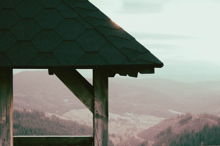 Строительство бани из клееного бруса в Екатеринбурге