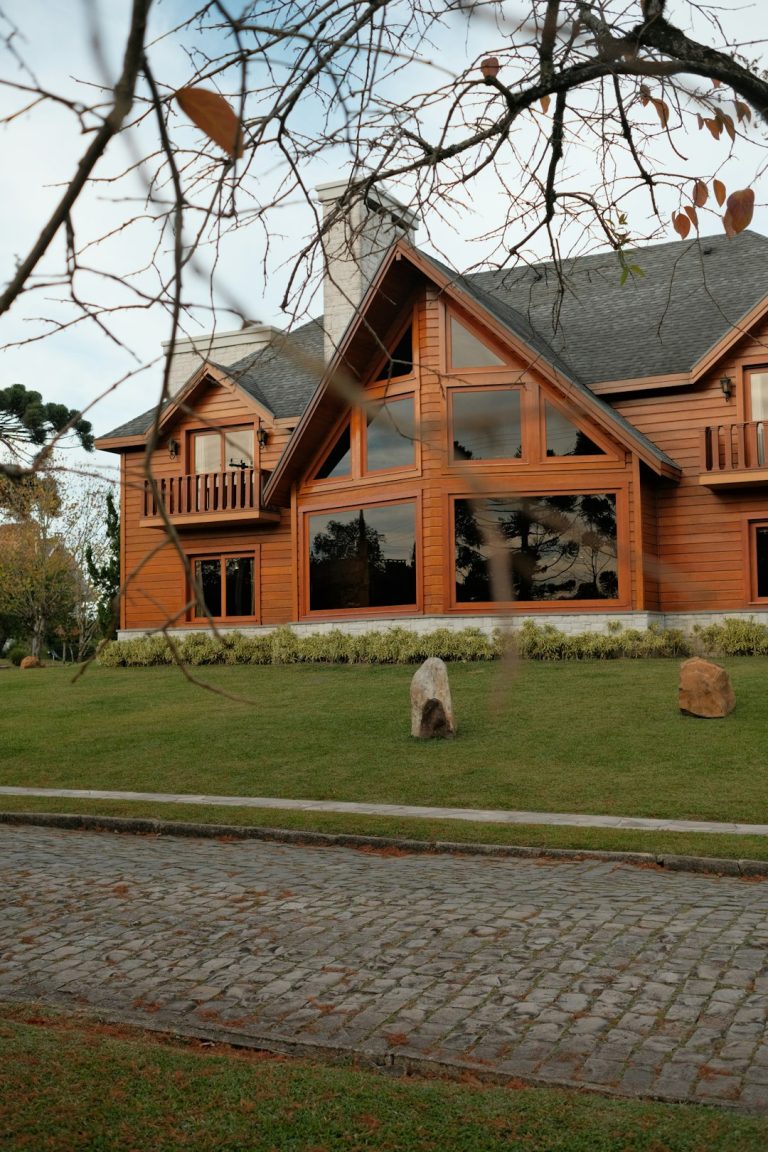 Дома из клееного бруса под ключ в Екатеринбурге