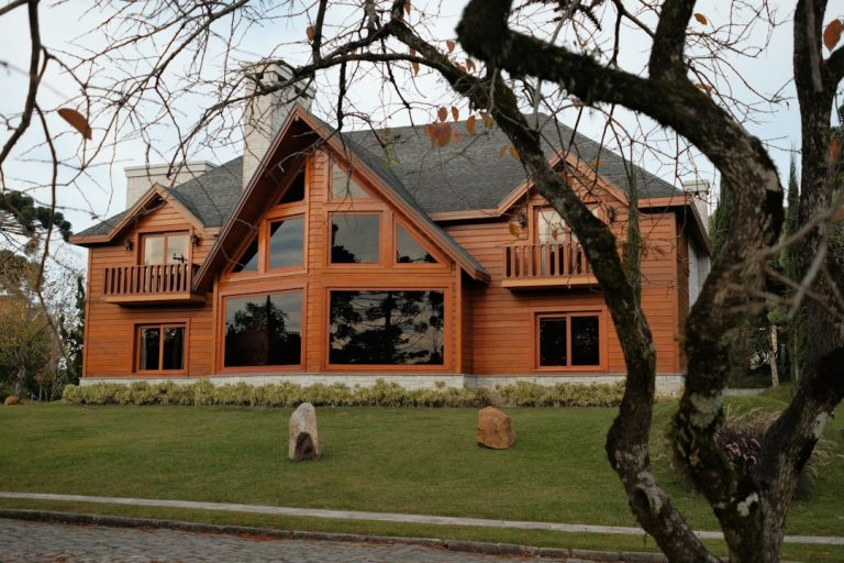 Строительство домов из клееного бруса под ключ в Екатеринбурге