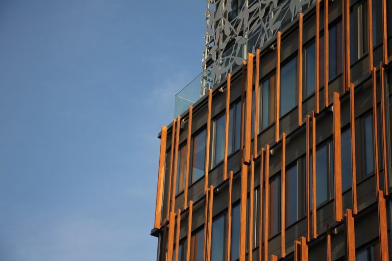 Бани из клееного бруса под ключ в Екатеринбурге